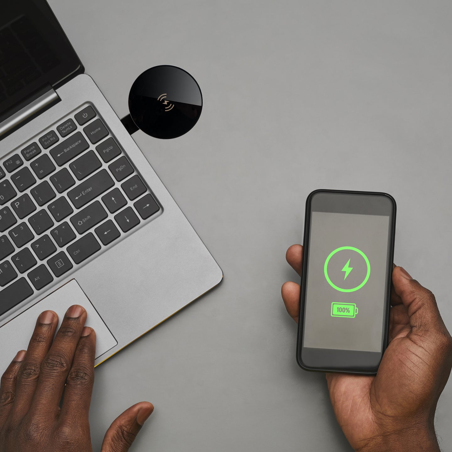 Ultimaxx Wireless Qi Fast Charger (WAFR/Ultimaxx) with Built-in USB-A Plug, 2ft USB-C to USB-A Cable