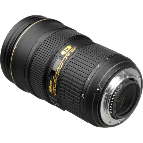 Nikon AF-S Nikkor 24-70mm f/2.8G ED Lens (White Box)